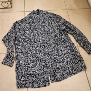 Women's Black and White Knit Cardigan American Eagle Size M Pockets